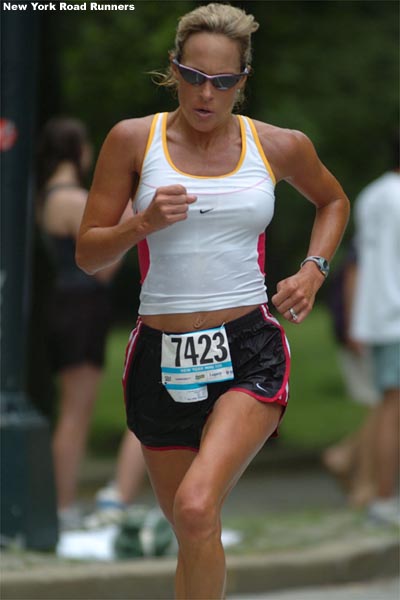 Beth O'Connor of Franklin Lakes, New Jersey, finished 52nd in 41:20.