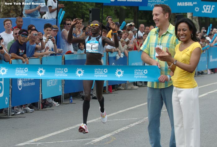 Kiplagat crossed the finish line in 31:44, 34 seconds ahead of her closest competitor.