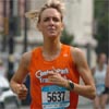 Amy Russell of the Central Park Track Club warms up for the 2005 Circle of Friends New York Mini 10K.