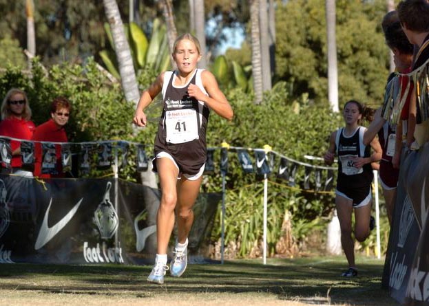 Shortly after the two-mile mark, Jordan Hasay had put in a big surge and taken the lead.