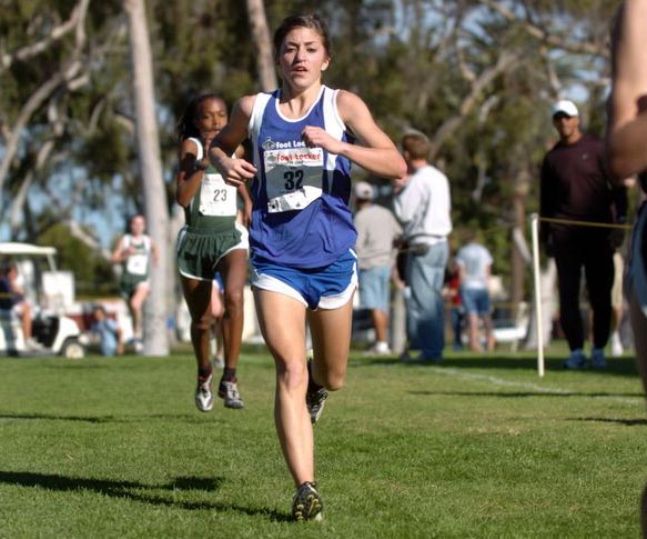 Yankton, South Dakota's Betsy Bies finished 10th in 17:50.