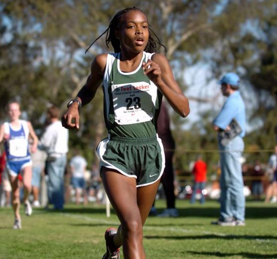 Aurora Scott, a sophomore from Virginia, led the South team with a ninth place (17:49) finish.