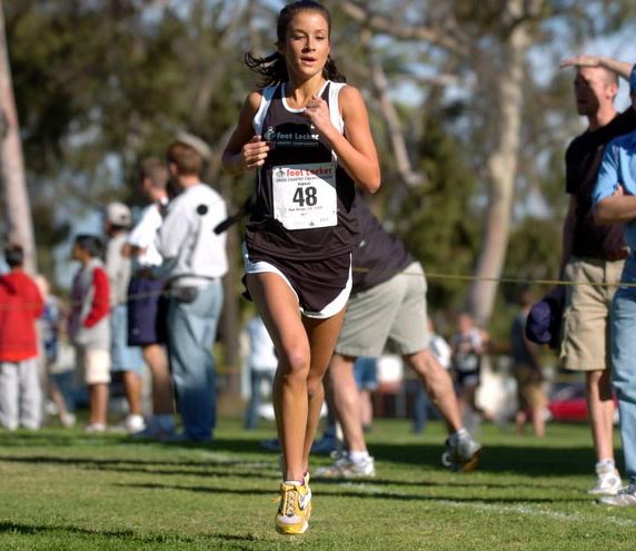 Alexandra Kosinski, a junior from California, finished 20th in 18:07.