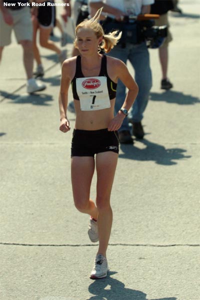 Four-time NCAA champion Kim Smith was expected to be a major factor in the race.