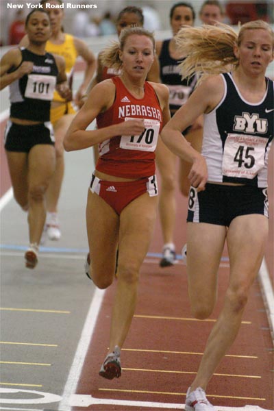 Anne Shadle runs in fourth place.