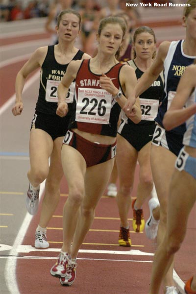 Alicia Craig runs in third place, and Annie Bersagel moves up to fourth.