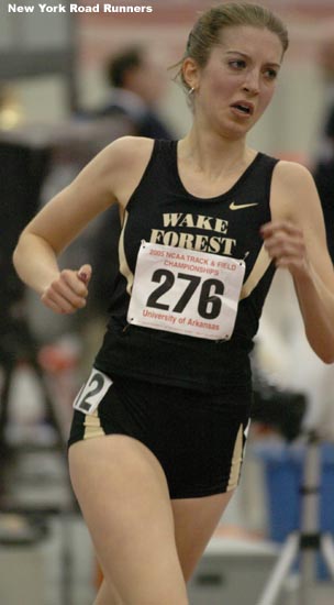 Wake Forest's Annie Bersagel hangs on to fourth place.