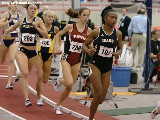 R-L: Mary Kamau leads Katy Trotter, Alyson Kohlmeier, Desiraye Osburn, and Lindsey Egerdahl.