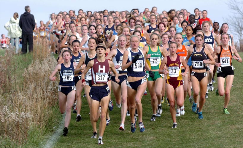 The first kilometer of the Indiana State course features a long, gradual downhill, which makes it easy to start quickly.