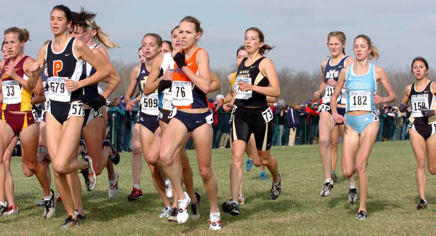 The lead group went through the 3K in 9:58/9:59.