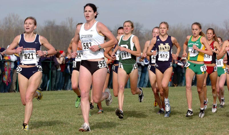 #621 Lauren Blankenship of Samford and #593 Fiona Crombie of Providence lead the second pack.