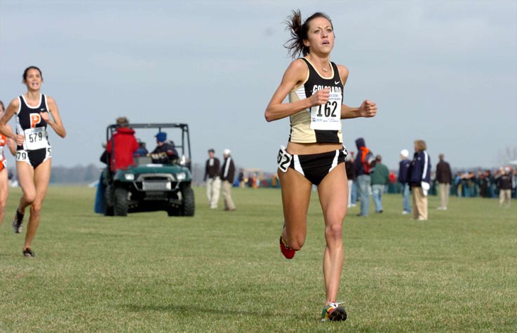 Liza Pasciuto had another clutch performance for CU for the second year in a row. The sophomore moved up four places from last year to finish ninth in 20:01.2.