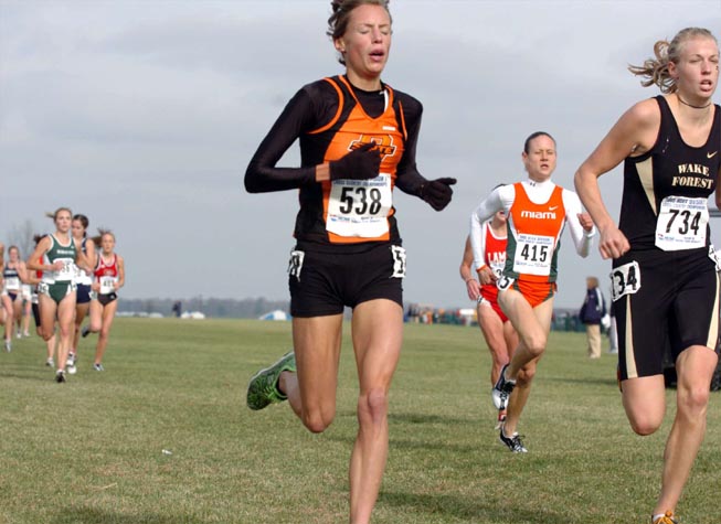 #538 Nina Andersson (152nd, 21:36.9), Miami's Melanie Schultz (153rd, 21:37.9) and Hanna Bremler of Wake Forest.