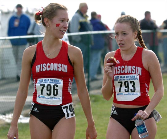 Wisconsin's Linsey (Blaisdell) Smith (left) and Alicia Pabich.