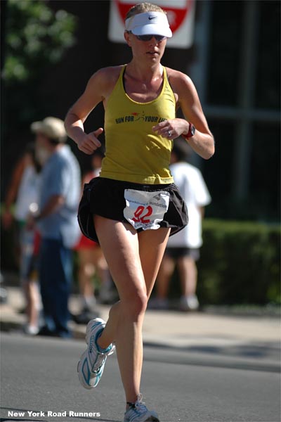 Farrell (Burns) Hudzik, 29, of Charlotte, North Carolina, finished 31st in 1:20:04.