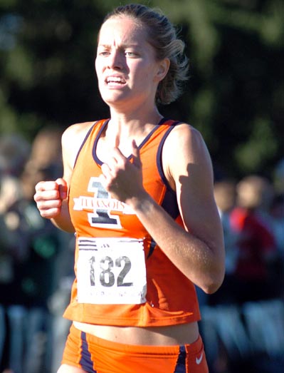 Illinois' Cassie Hunt finished fifth in 16:52 and led her team to a surprise runner-up finish.