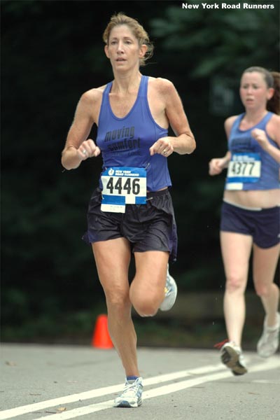 Kathleen Coughlin of Moving Comfort New York finished 17th in 31:25.