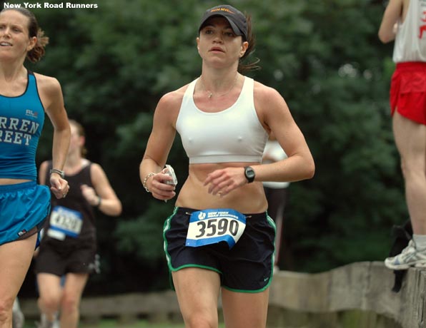 Barbara Coradin (197th, 41:05, 40:52 chip time).