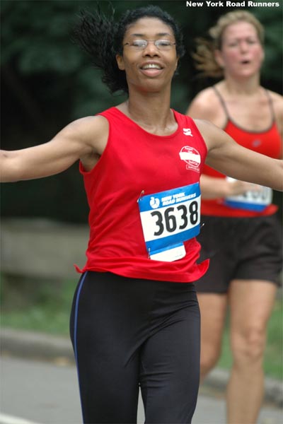 Sandra Ferrari (340th, 48:44).