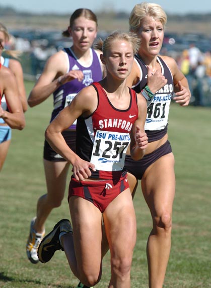 Stanford's Lindsay Flacks leads Idaho's Dee Olson.