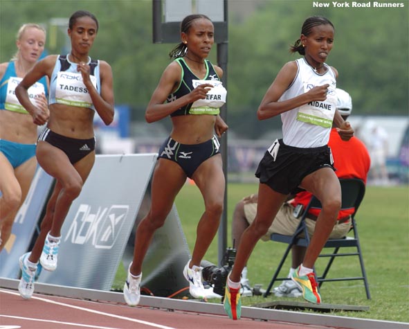 Werknesh Kidane, Meseret Defar, and Mestawot Tadesse ran 2-3-4.