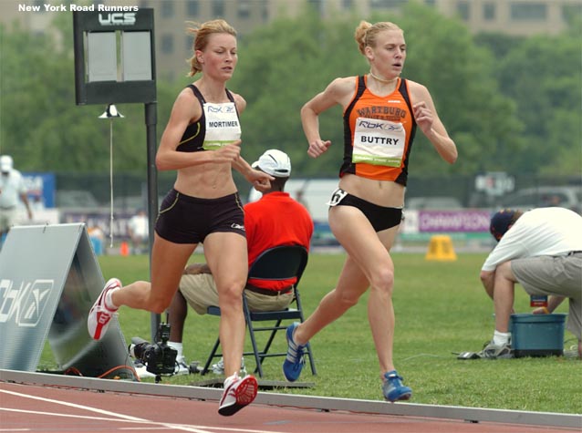 Missy Buttry leads Amy Mortimer, 1,000m into the race.