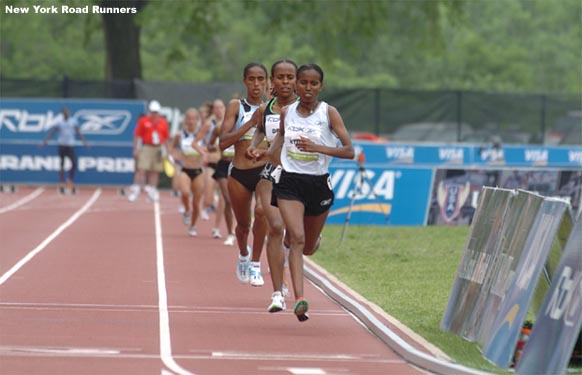 By the 1,400m mark, the pacesetter had dropped out, which left Werknesh Kidane in the lead.