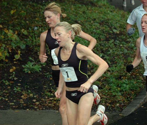 Marie Davenport (front) and Amy Mortimer make the turn as well.