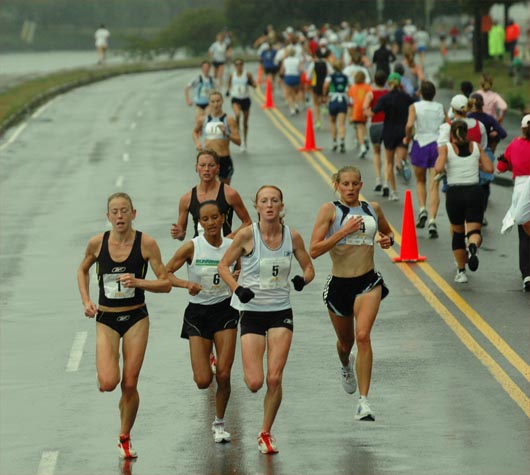 The race features two out-and-back sections during which those further back in the race can catch a glimpse of the front-runners.