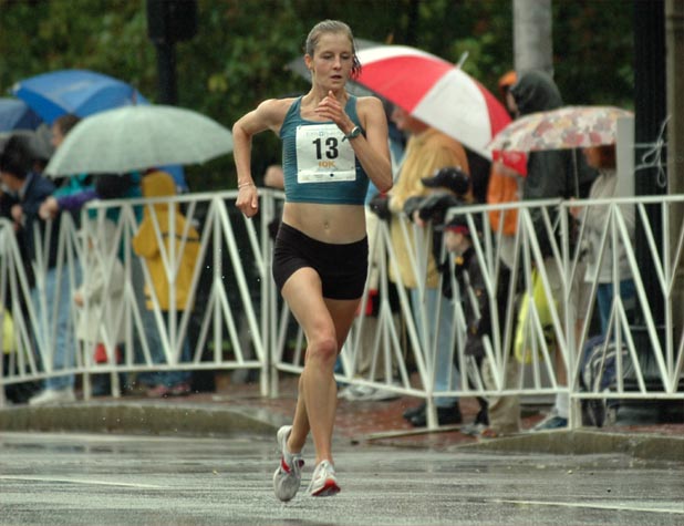 Recent Stanford graduate Alicia Craig finished 14th in 34:27.