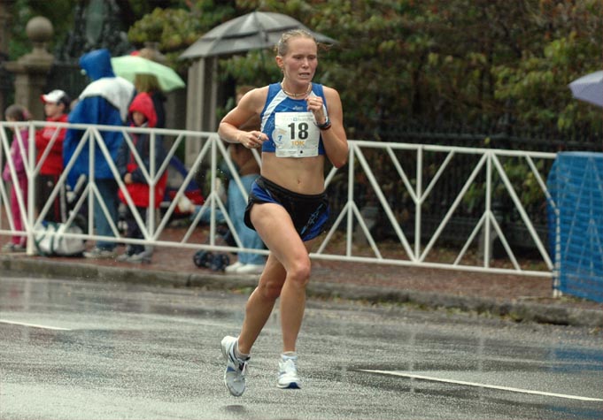 One of the country's best steeplechasers, Carrie Messner, finished 17th in 34:38.