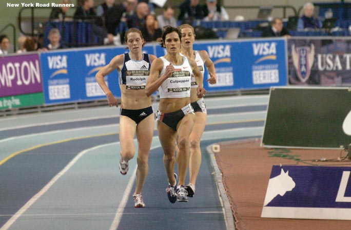 With just over a lap to go, Shayne Culpepper held the lead, with Amy Rudolph in second and Lauren Fleshman in third.