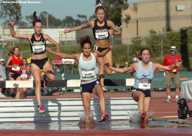 A pack of four, L-R: Natalie Florence, Lisa Galaviz, Jane Rudkin, and Kara June, ran together for much of the race. All four advanced easily.