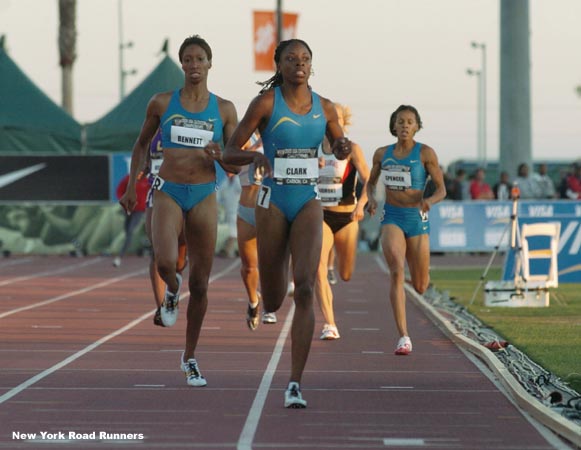 Clark (2:02.47) won the first semi-final and Bennett finished second (2:03.16).