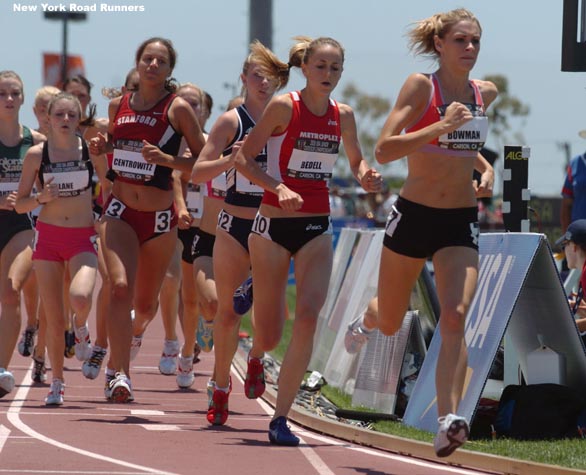 After a disappointing fourth-place finish in the junior 800, Sarah Bowman (leading) was back to race the junior 1,500m final the next day (Saturday).