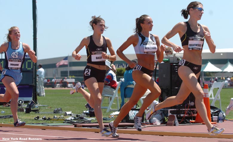 Jenelle Deatherage leads Tiffany McWilliams and Lindsey Gallo. Erin Donohue begins to drop back.