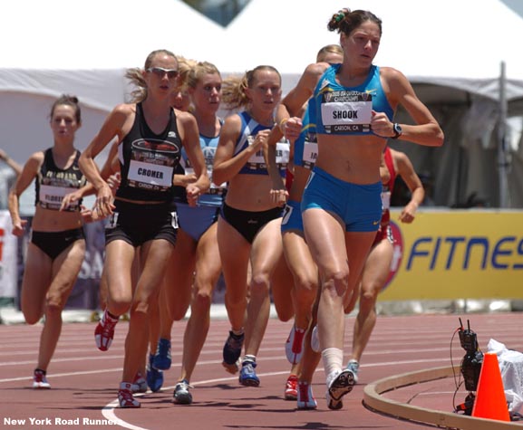 As she almost always does, Briana Shook took the lead immediately in the 3,000m steeplechase final. This steeplechase race was a big moment for women's running.