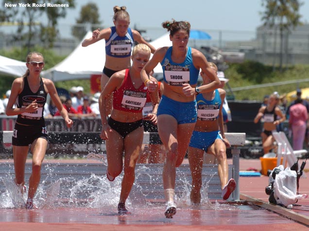 ...but the rest of the field remained close. After hanging back a bit, Ann Gaffigan moved up into second and ran behind her training partner.