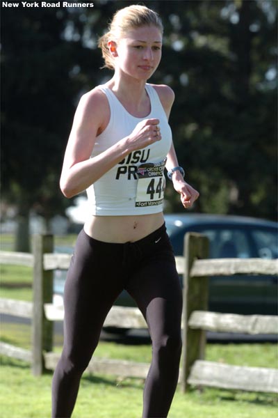 Melissa Donais, running for the SISU Project.