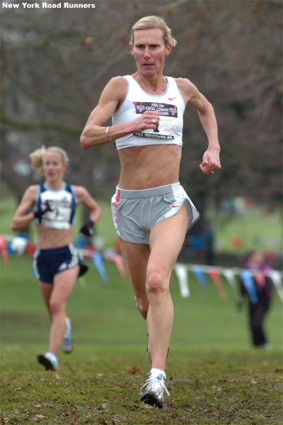 Between 5K and 6K, Colleen De Reuck puts a little more distance on Jen Rhines.