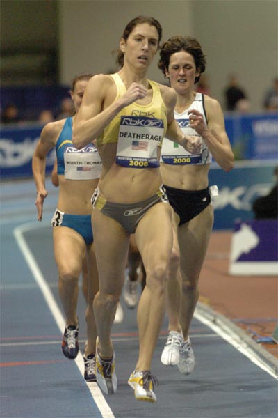 Jenelle Deatherage leads a pack of runners.