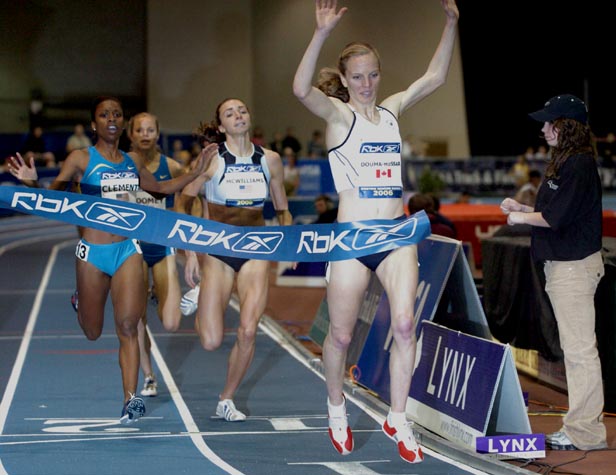 Douma-Hussar was followed by a strong trio from the USA: Treniere Clement (2nd, 4:29.93), Tiffany McWilliams (3rd, 4:30.03), and Jen Toomey (fourth 4:30.29).