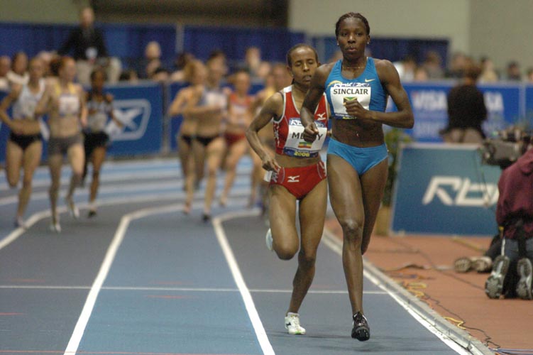 Kenia Sinclair of Jamaica was the pacesetter, and within 200 meters of the start, she had Meseret Defar well clear of the rest of the field.