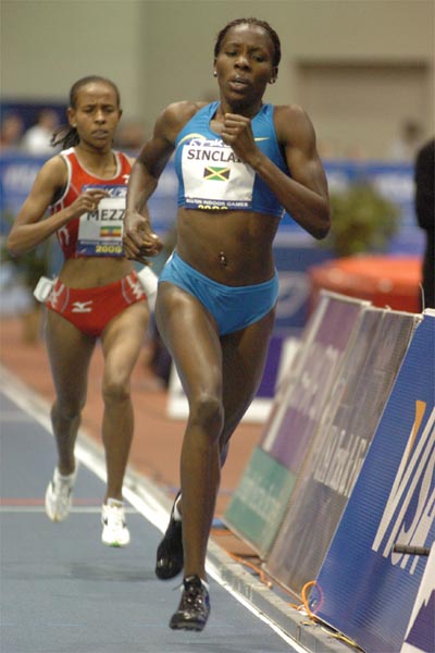 Defar later mentioned that the erratic pacesetting may have hurt her chances at breaking the world record.