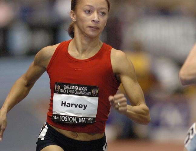 Alisa Harvey finished fourth in 2:09.37 and was the fastest runner who didn't advance to the final.