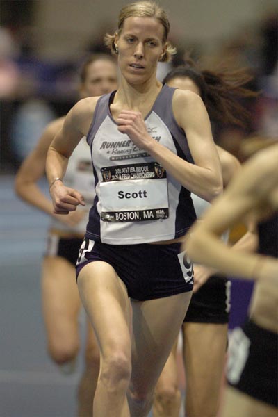Sascha Scott finished 11th in 4:23.94.