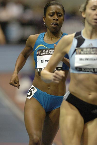 Treniere Clement stayed on Tiffany McWilliams' shoulder until the last lap.
