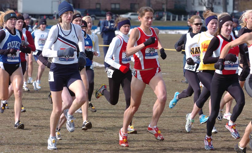 #346 Heather Hanscom, and #10 Sarah Hann (in white).