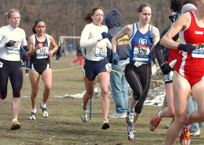 #320 Bethany Brewster leads #353 Kara-Lynne Kerr.