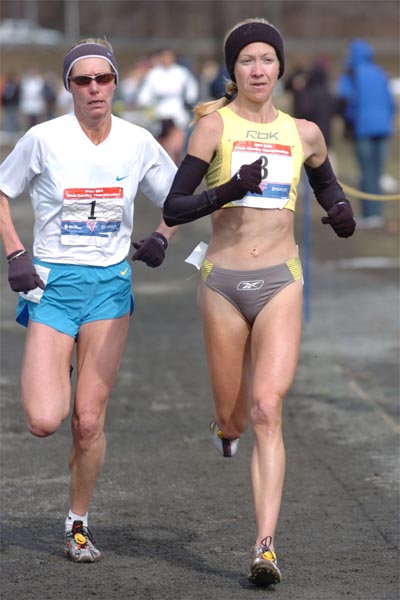 In the fall, she won the USA 20K title, and ran a PR of 2:29 at the LaSalle Bank Chicago Marathon.